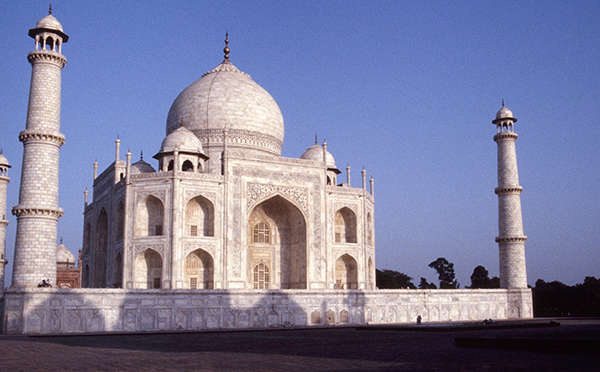 taj_mahal_close.jpg