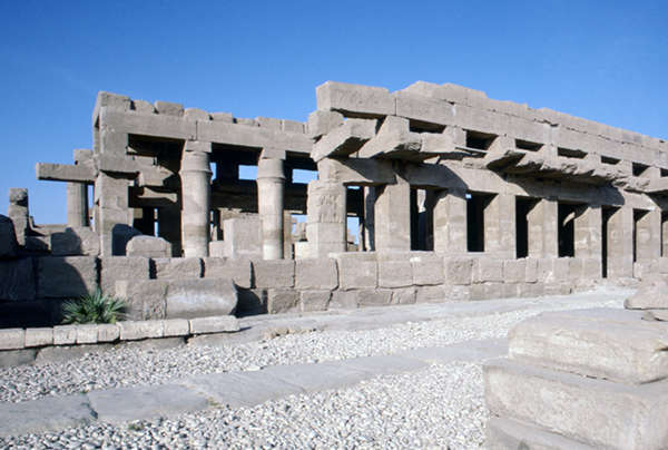 temple_of_karnak_06.jpg