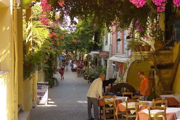 Al Fresco -
Chania, Greece (2011) : The City : James Beyer Photography