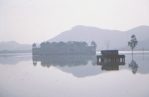 Crystal Palace -
Jaipur, India (1986) : Machine In The Garden : James Beyer Photography