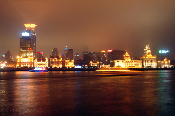 Bund at Night -
Shanghai, China (2006) : The City : James Beyer Photography