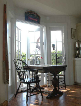 Breakfast Nook -
Las Vegas, Nevada (2005) : Promotional : James Beyer Photography