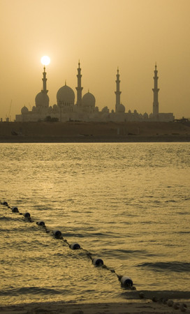 Pinprick -
Abu Dhabi, UAE (2009) : Thresholds : James Beyer Photography