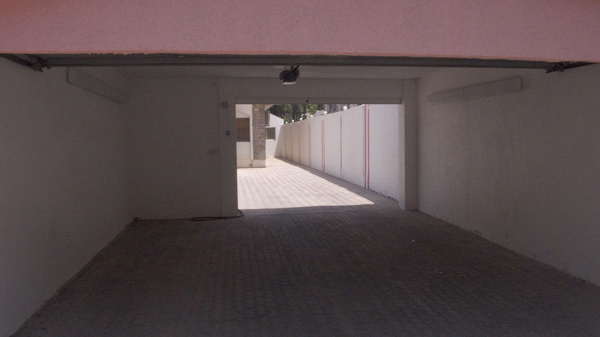 Pink Garage -
Abu Dhabi, UAE (2009) : The City : James Beyer Photography