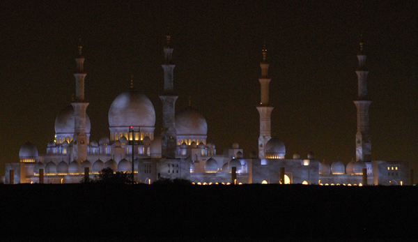 Night Mosque -
Abu Dhabi, UAE (2009) : Thresholds : James Beyer Photography