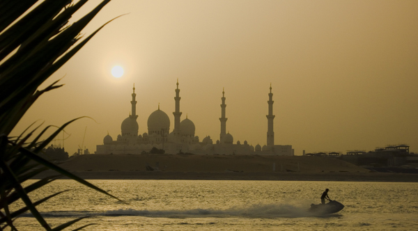 Jet Skiing -
Abu Dhabi, UAE (2009) : Thresholds : James Beyer Photography