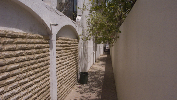 Al Karamah Alleyway-
Abu Dhabi, UAE (2009) : The City : James Beyer Photography